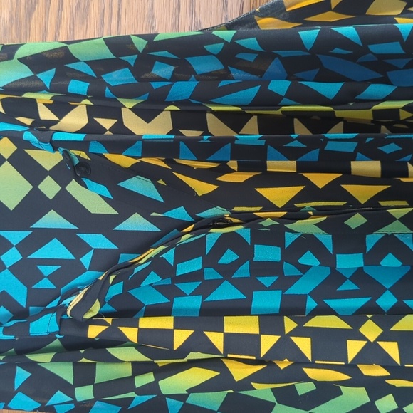 Worthington Abstract Print Sleeveless Accordion Pleated Button Down Blouse M - Picture 2 of 9